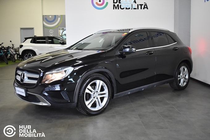 MERCEDES-BENZ GLA 180 CDI Sport